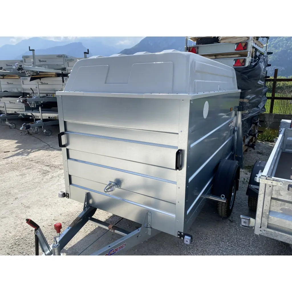 El Remolque Cresci Fourgon PT6F con frenado – Capacidad de 750 kg